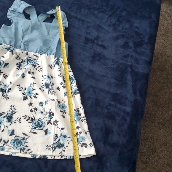 🌟🆕️ Adorable Girls Dress - Picture 11 of 11